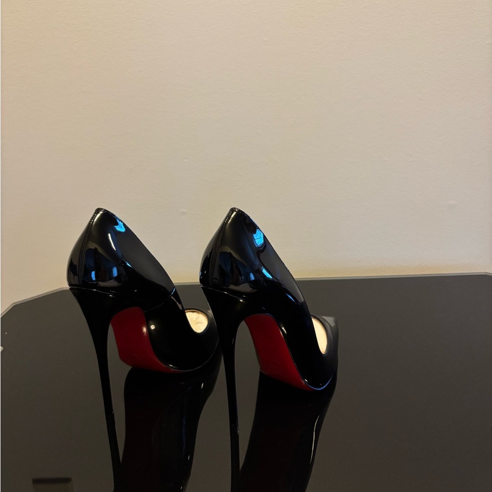 Christian Louboutin So KateBlack Patent Pointed Toe Pumps - Picture 8 of 9